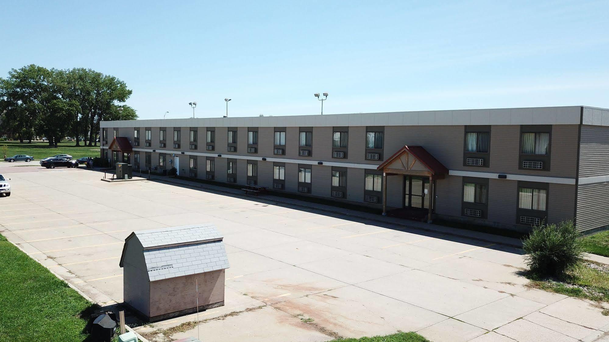 Prairie Inn Vermillion Экстерьер фото