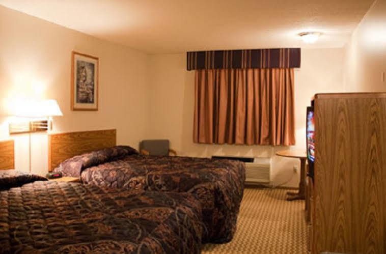 Prairie Inn Vermillion Экстерьер фото